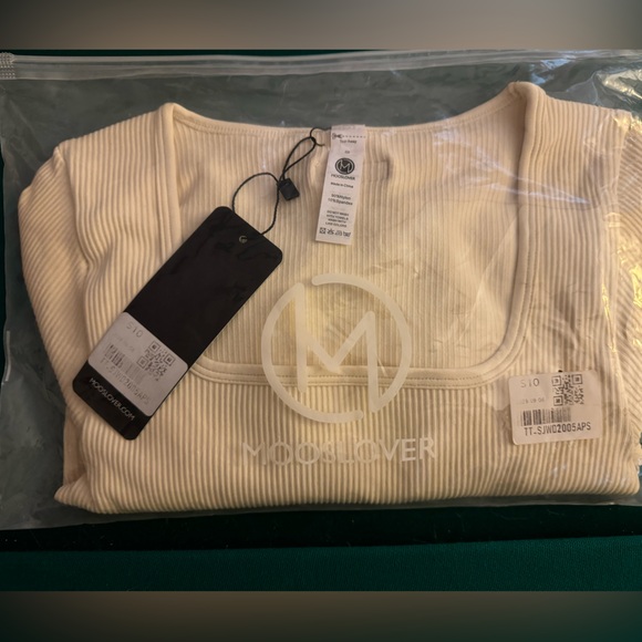 New Mooslover Ribbed Solid Color Tummy Control Long Sleeve Seamless Bodysuit - Picture 4 of 12